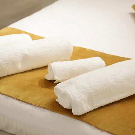 Center Cozy Modern 9/b Apartment