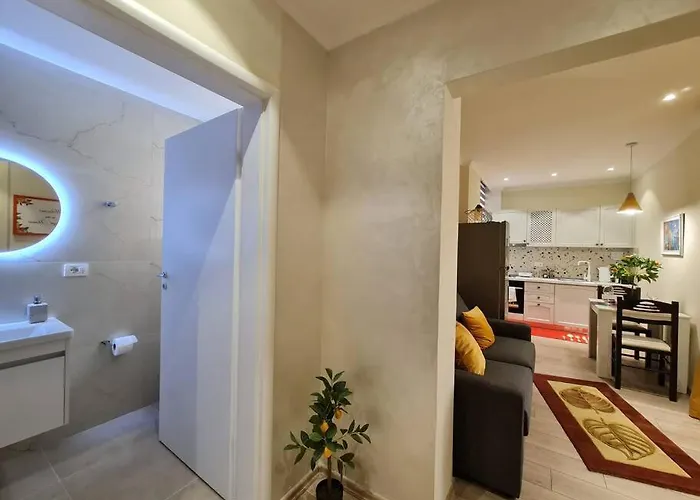 Center Cozy Modern 9/b * Tirana