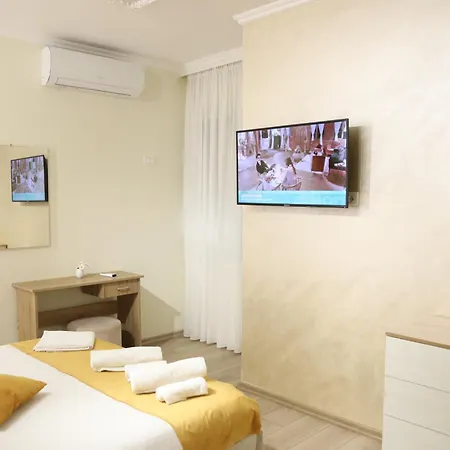 شقة Center Cozy Modern 9/b *